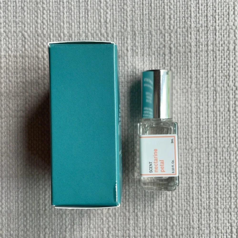 CLEAN RESERVE H2EAU Nectarine Petal mini rollerball